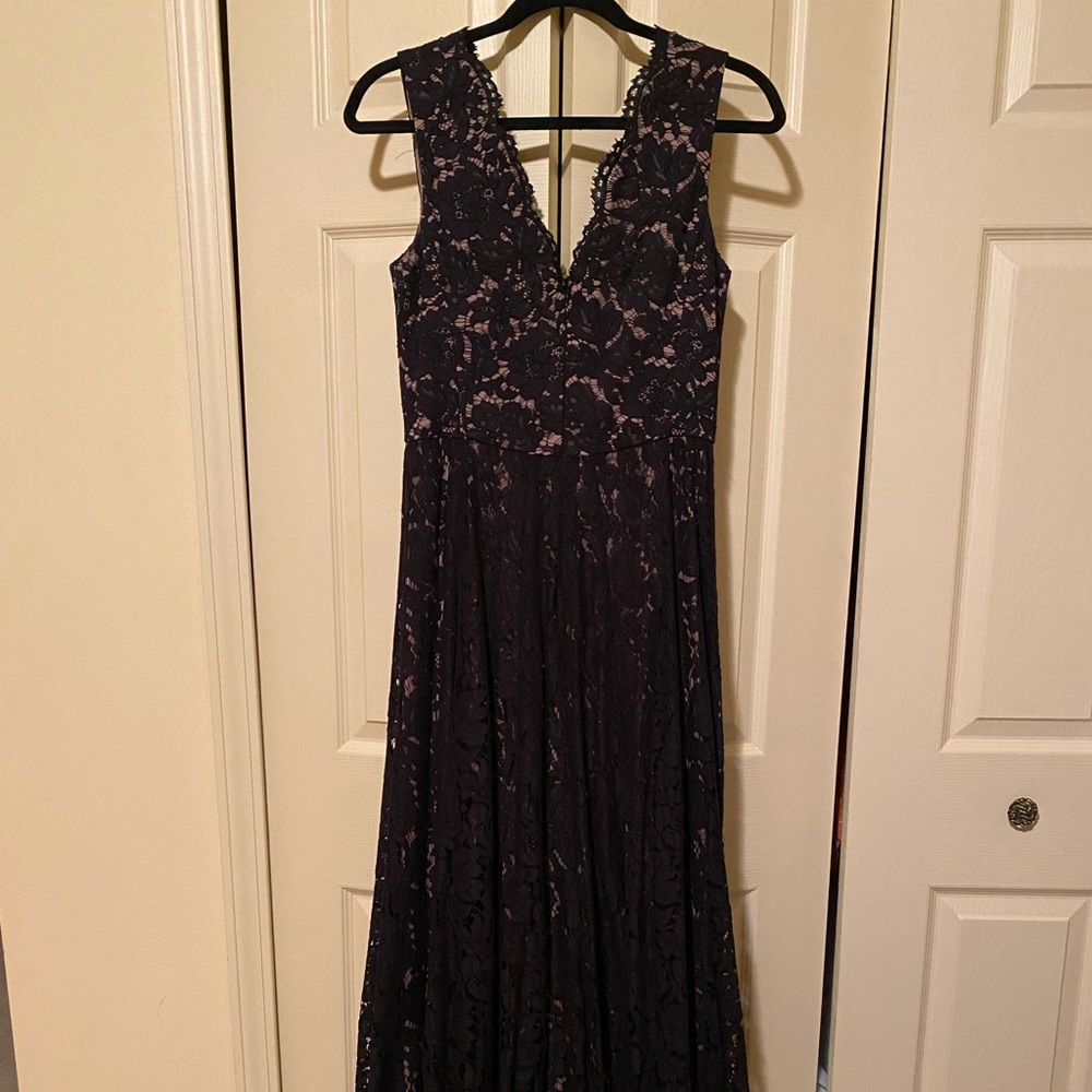 Evening Formal Prom Pageant Dress - Designer: Vera Wang - Size 4